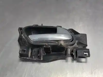Peça sobressalente para automóvel em segunda mão puxador interior dianteiro direito por peugeot 208 access referências oem iam 96555516vv