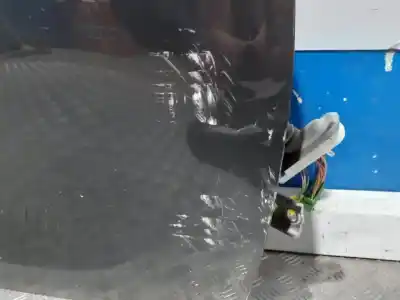 Peça sobressalente para automóvel em segunda mão porta dianteira direita por peugeot 208 access referências oem iam 