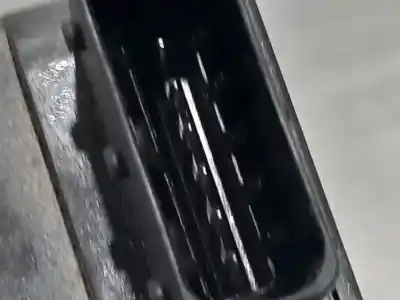 Pezzo di ricambio per auto di seconda mano pedale dell acceleratore per opel corsa d selective 86 cv / 63 kw riferimenti oem iam 13305804  n1.z2.3.8.3