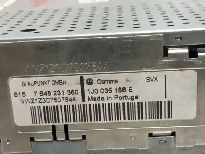 Peça sobressalente para automóvel em segunda mão SISTEMA DE ÁUDIO / RÁDIO CD por VOLKSWAGEN PASSAT B5.5 (3B3)  Referências OEM IAM 1J0035186E 7648231360  N1.Z3.2.2.2