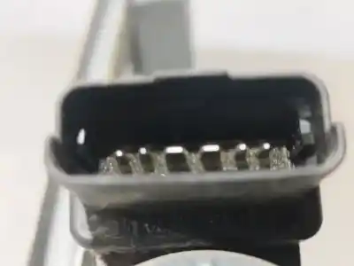 İkinci el araba yedek parçası ARKA SOL CAM REGÜLATÖRÜ için RENAULT SCÉNIC II (JM0/1_)  OEM IAM referansları 402049B  N1.Z2.18.4.1