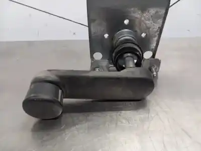 Second-hand car spare part rear right window regulator for dacia duster 1.2 tce 16 v oem iam references 8200733830f  n1.z2.17.3.2