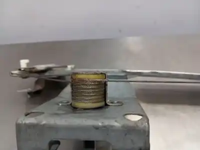 Second-hand car spare part rear right window regulator for dacia duster 1.2 tce 16 v oem iam references 8200733830f  n1.z2.17.3.2