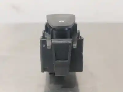 Second-hand car spare part hazard warning lights for dacia sandero ambiance oem iam references e3160101