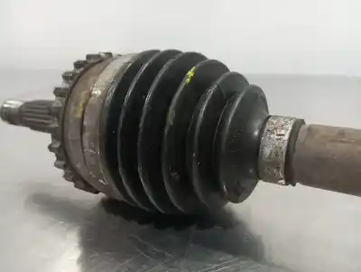Second-hand car spare part front left transmission for renault clio ii fase ii (b/cb0) authentique oem iam references 7700861090c  n2.z1.2.2.4