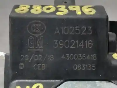 Second-hand car spare part trunk lock for opel corsa e selective oem iam references 39021416  n1.z1.26.4.a