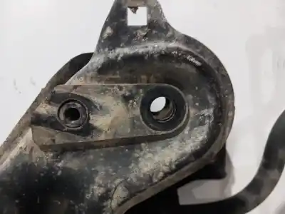 Peça sobressalente para automóvel em segunda mão charrió / suporte de eixo dianteiro por peugeot 208 active referências oem iam   