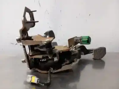 Pezzo di ricambio per auto di seconda mano pedale della frizione per peugeot 208 active riferimenti oem iam 