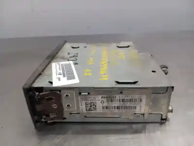 Автозапчастина б/у аудіо система / радіо cd для renault clio ii fase ii (b/cb0) authentique посилання на oem iam   n1.z3.2.2.2