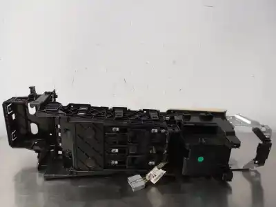 Автозапчастина б/у ЦЕНТРАЛЬНИЙ ПОДЛОКНИК для JAGUAR XF  Посилання на OEM IAM B070081100 DJ03130900  N1.Z2.11.5.2