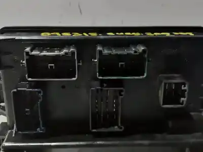 Second-hand car spare part fuse box unit for chrysler 300 c 3.0 crd oem iam references p05087269a  n1.z2.9.2.5