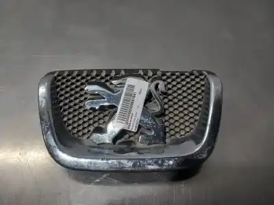 İkinci el araba yedek parçası ÖN IZGARA için PEUGEOT 407  OEM IAM referansları 9648195677  N1.Z3.3.1.3