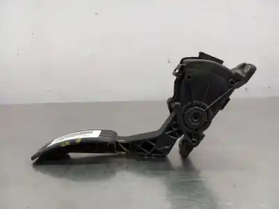 Second-hand car spare part accelerator pedal for dacia duster laureate 4x2 oem iam references 8200386506d 6pv00908502