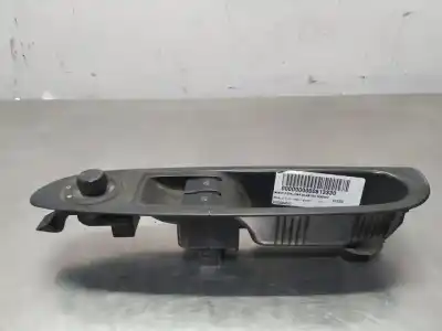 Автозапчасти б/у выключатель левого переднего окна за renault clio ii fase ii (b/cb0) clio ссылки oem iam 8200084003  n1.z1.17.6