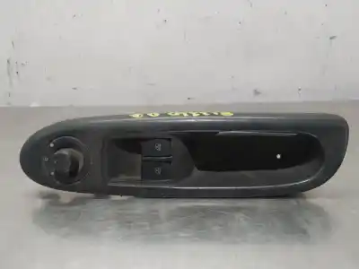 Автозапчасти б/у ВЫКЛЮЧАТЕЛЬ ЛЕВОГО ПЕРЕДНЕГО ОКНА за RENAULT CLIO II FASE II (B/CB0)  ссылки OEM IAM 8200084003  N1.Z1.17.6