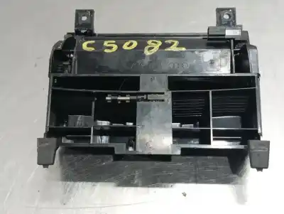 Автозапчастина б/у попільничка для audi a3 (8p) 1.9 tdi ambiente посилання на oem iam 8p0857951  n2.z1.1.42