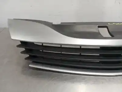 Автозапчасти б/у передняя решетка за renault laguna ii (bg0) confort authentique ссылки oem iam 8200012581  n1.z3.3.3.2
