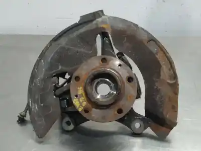 Pièce détachée automobile d'occasion MOYEU DE ROUE AVANT GAUCHE pour PEUGEOT 407  Références OEM IAM   N4.Z1.01.01.12