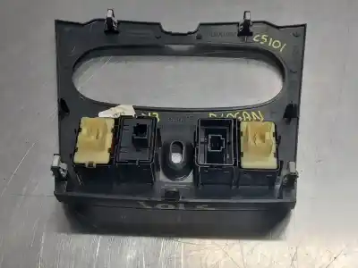 Second-hand car spare part right front power window switch for dacia logan mcv ii laureate oem iam references 275009384r  n1.z2.8.3.3