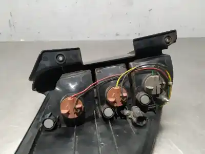 Pièce détachée automobile d'occasion feu arrière droit pour ssangyong rodius xdi références oem iam 8360221