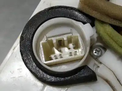 Second-hand car spare part left front door lock for mazda cx-5 center-line 2wd oem iam references plj36l
