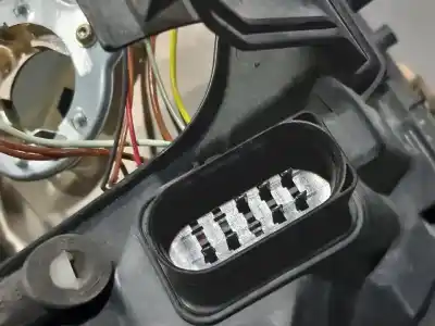 Second-hand car spare part left headlight for ford focus berlina (cap) ambiente (d) oem iam references 0374d  n1.z1.21.7.m