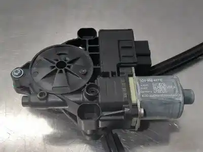 Peça sobressalente para automóvel em segunda mão ELEVADOR DE VIDROS TRASEIRO ESQUERDO por SKODA KAROQ (NU)  Referências OEM IAM 5Q0959407E 0130822725  N1.Z2.18.11.1