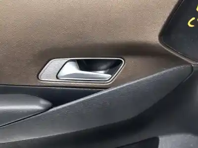 Автозапчастина б/у оббірка передніх дверей ліва для DS 7 CROSSBACK LOUVRE 179 CV / 132 KW Посилання на OEM IAM 1945928X  N1.Z2.21.5.B