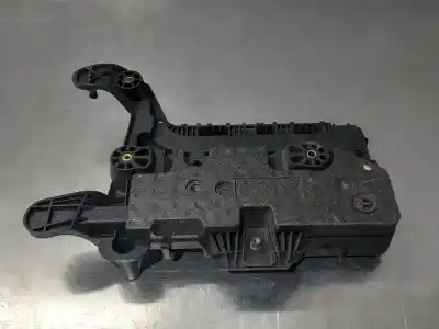 Автозапчастина б/у середній для audi q3 (8ub, 8ug) 2.0 tdi посилання на oem iam   n2.z1.3.11