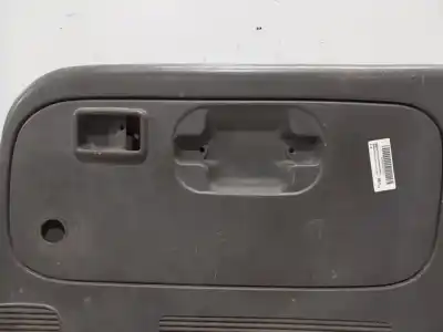 Peça sobressalente para automóvel em segunda mão Forra / Revestimento Da Porta Dianteira Direita por NISSAN CABSTAR E Cabina doble Cabina doble Referências OEM IAM   N1.Z1.44.11.B