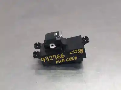 Pezzo di ricambio per auto di seconda mano interruttore alzacristalli anteriore destro per kia cee´d concept 99 cv / 73 kw riferimenti oem iam 93580a2100 4c25101000  n1.z1.17.8