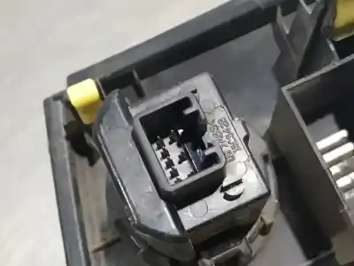 Peça sobressalente para automóvel em segunda mão trocar por toyota auris hybrid active referências oem iam 5544602310