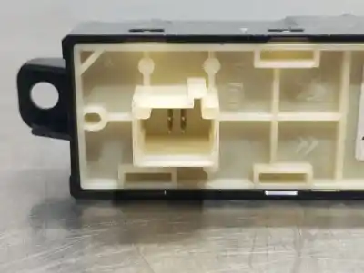 Second-hand car spare part multifunction switch for peugeot 208 active oem iam references 96758773xu00  n2.z1.3.15