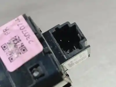 Second-hand car spare part right front power window switch for renault arkana (eu version) equilibre 142 cv / 105 kw oem iam references p254019868r  n1.z1.17.9