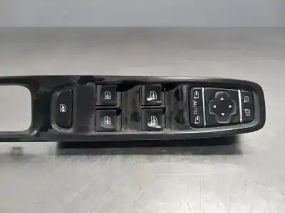 Автозапчастина б/у передні вікний вмикач для renault captur life посилання на oem iam 10132829  n1.z1.17.5.m Автозапчастина б/у передні вікний вмикач для renault captur life посилання на oem iam 10132829  n1.z1.17.5.m