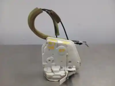 Second-hand car spare part front right door lock for mazda 3 lim. () style oem iam references   n1.z1.24.4.m
