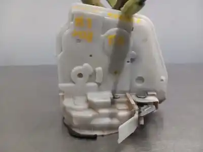 Second-hand car spare part rear right door lock for mazda 3 lim. () style oem iam references   n1.z1.24.4.m