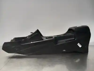 Автозапчастина б/у центральний подлокник для KIA CEE´D Concept 99 CV / 73 KW Посилання на OEM IAM 84667A2000  N1.Z2.11.4.3