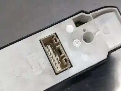 Peça sobressalente para automóvel em segunda mão botão / interruptor elevador vidro dianteiro esquerdo por mazda 3 lim. () style referências oem iam   n1.z1.18.1
