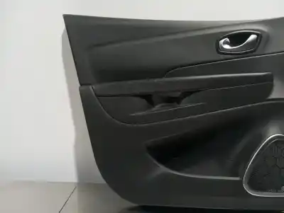 Автозапчасти б/у обивка левой передней двери за renault captur life ссылки oem iam 156142002a  n1.z1.escalera.b