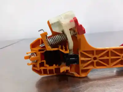 Автозапчасти б/у задняя левая наружная ручка за kia stonic (ybcuv) black edition ссылки oem iam   n2.z1.3.21