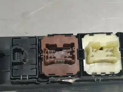 Автозапчастина б/у передні вікний вмикач для renault captur life посилання на oem iam 254118722r 254113300r  n1.z1.17.5.m