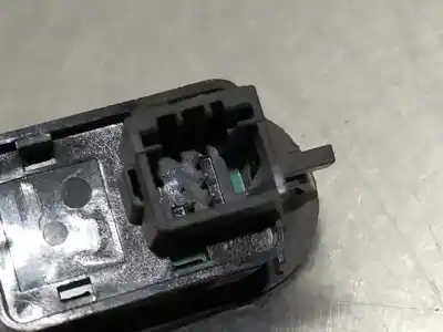 Second-hand car spare part left front power window switch for peugeot 1007 dolce oem iam references 96401469xt  n1.z1.16.15