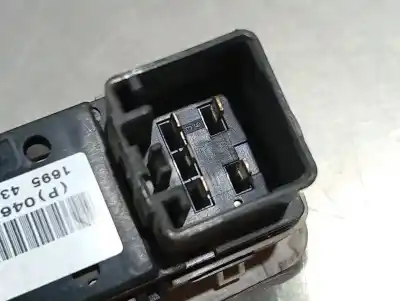 Second-hand car spare part rear right power window switch for chrysler 300 c 3.0 crd oem iam references 04602743aa