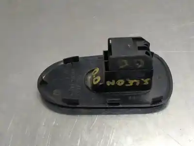 Second-hand car spare part right front power window switch for seat leon (1m1) signo oem iam references 1m0867164  n1.z1.16.17