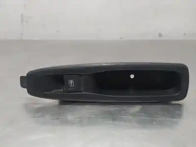 Peça sobressalente para automóvel em segunda mão botão / interruptor elevador vidro traseiro esquerdo por renault captur life referências oem iam 829614619r  n1.z1.17.7