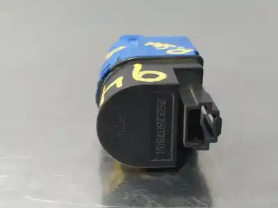 Second-hand car spare part switch for dacia sandero stepway comfort oem iam references 253256730r  n2.z1.3.21