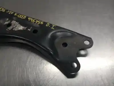 Peça sobressalente para automóvel em segunda mão braço de suspensão inferior esquerdo dianteiro por kia ceed business referências oem iam 54501g4aa0  n4.z1.01.01.11