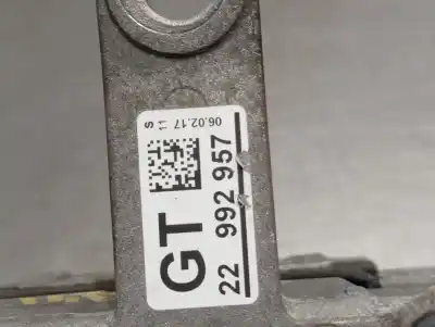 Second-hand car spare part engine support for opel insignia berlina excellence oem iam references 22992957  n1.z2.6.9.5