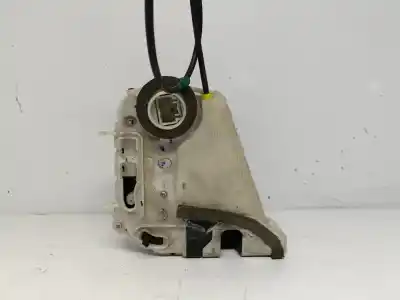 Second-hand car spare part rear right door lock for toyota yaris active oem iam references   esta n1.z1.26.1.bajo